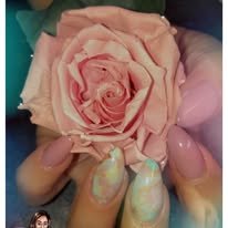 Nail art — Rose pastel irisé